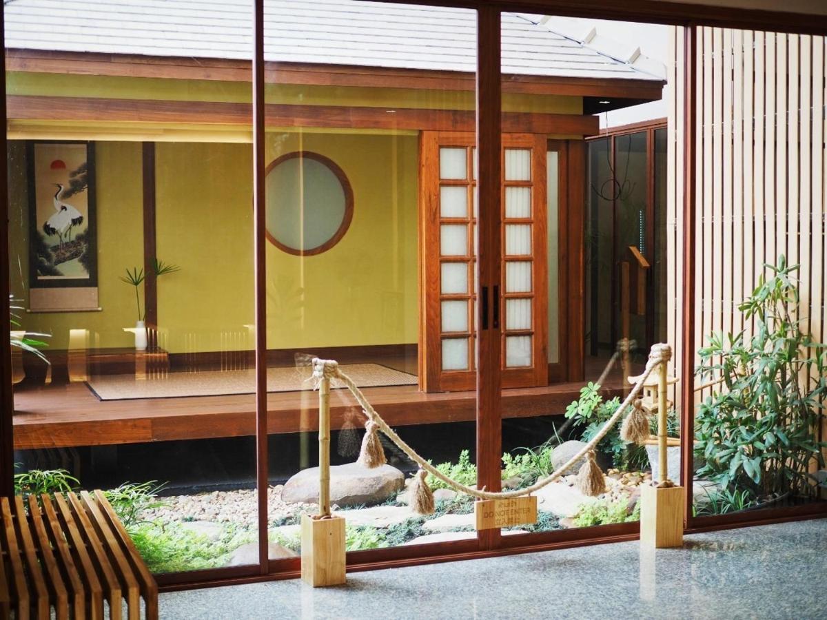 Kinnotel Phrae Extérieur photo