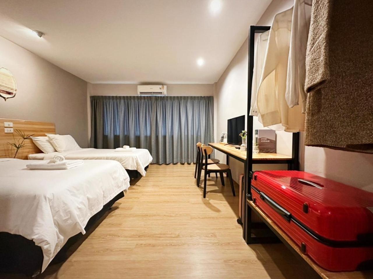 Kinnotel Phrae Extérieur photo