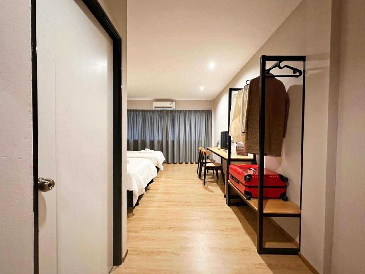 Kinnotel Phrae Extérieur photo